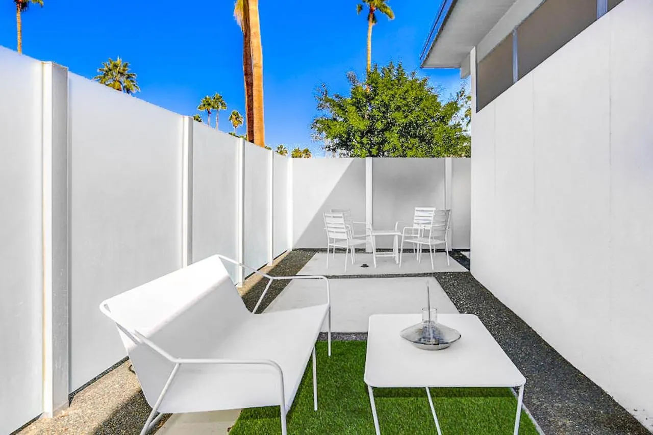 Willa Riviera Palm Springs Permit# 2044